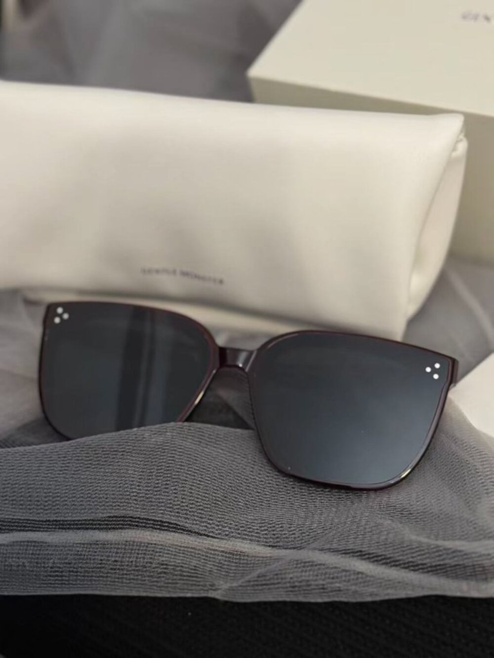 Gentle Monster LOLOE Burgundy Square Sunglasses